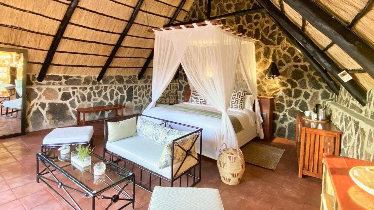 Big Cave Camp Villa Matopos Bagian luar foto