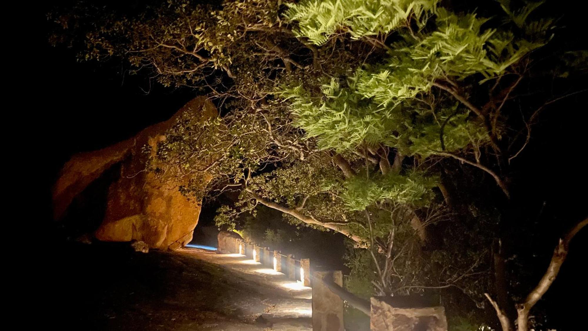 Big Cave Camp Villa Matopos Bagian luar foto