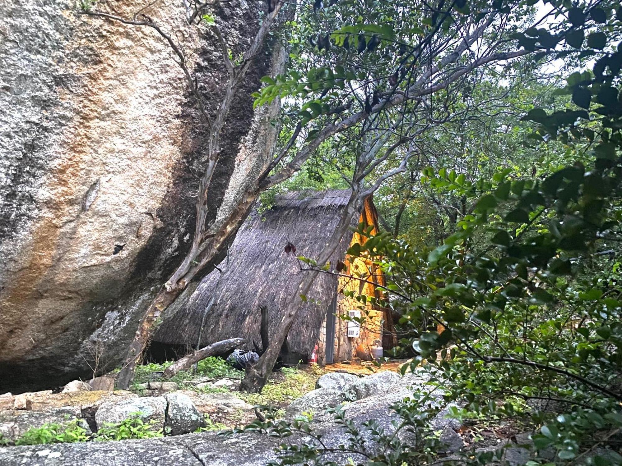 Big Cave Camp Villa Matopos Bagian luar foto